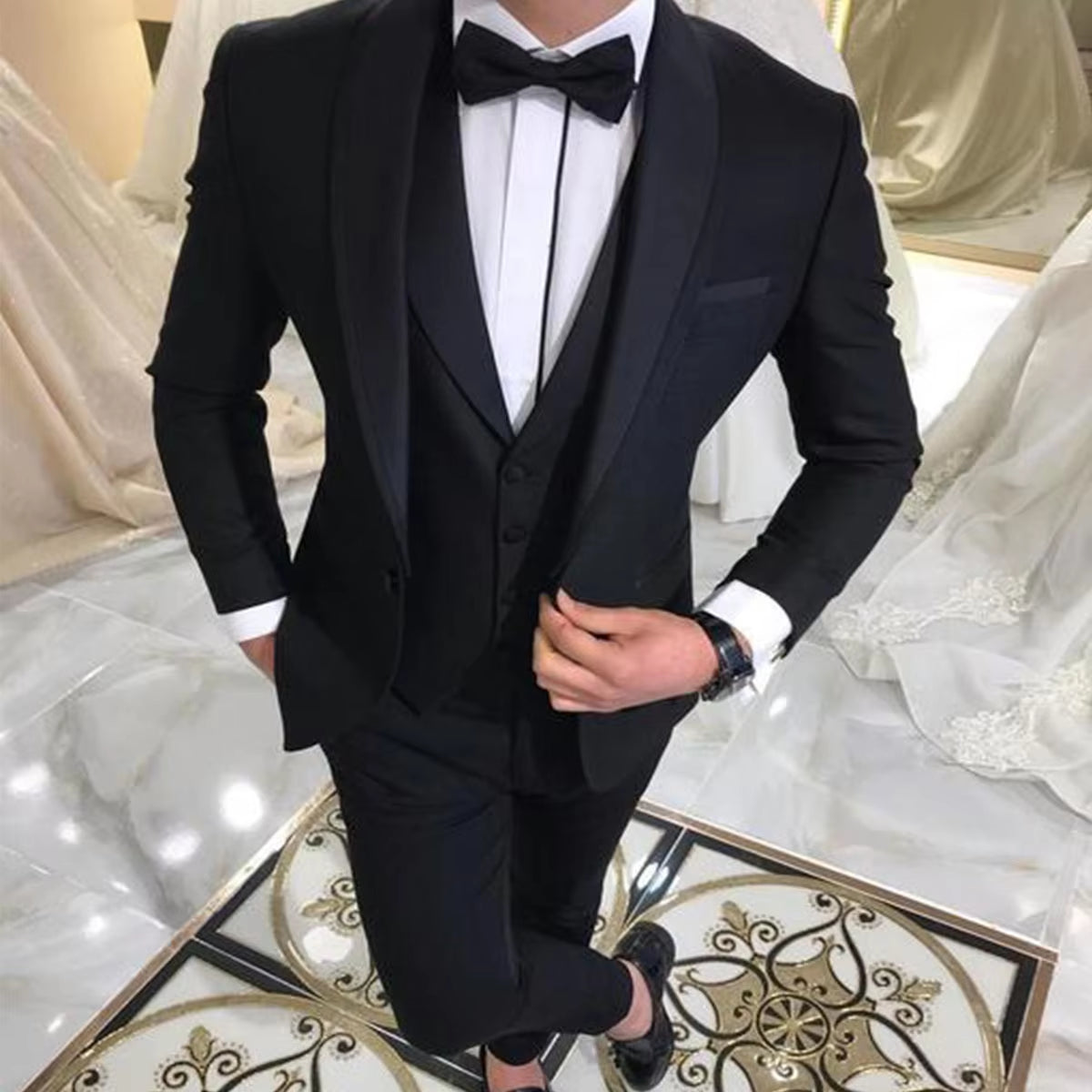 Tailor-Made Elegant Slit Mens Suits 3 Piece Black Shawl Lapel Casual Tuxedos for Wedding Groomsmen Suits Men (Blazer+Vest+Pant)